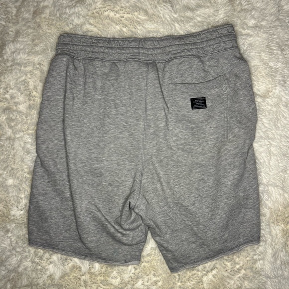 H&M men’s NASA sweat-shorts size Large light gray 9” inseam - Picture 2 of 5